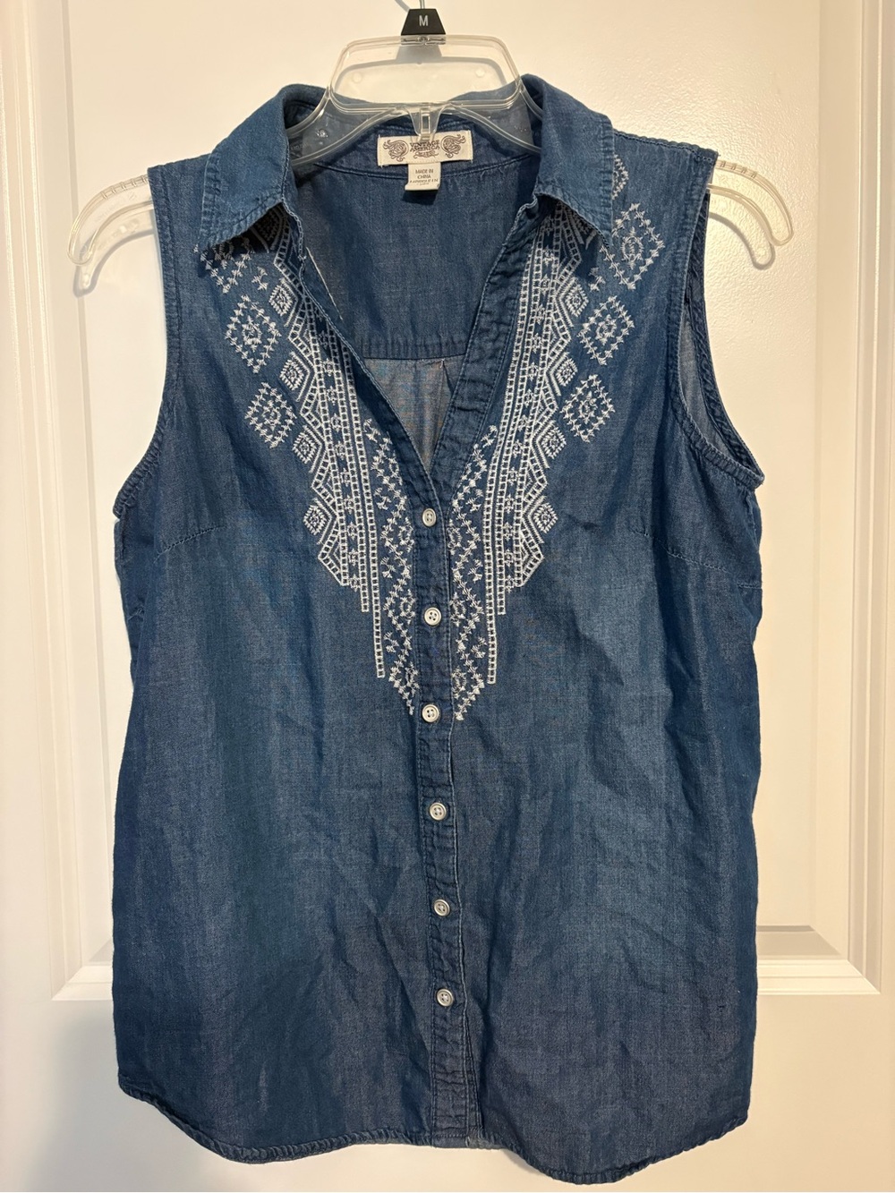 Vintage America Sleeveless Denim Button-Down with White Embroidery